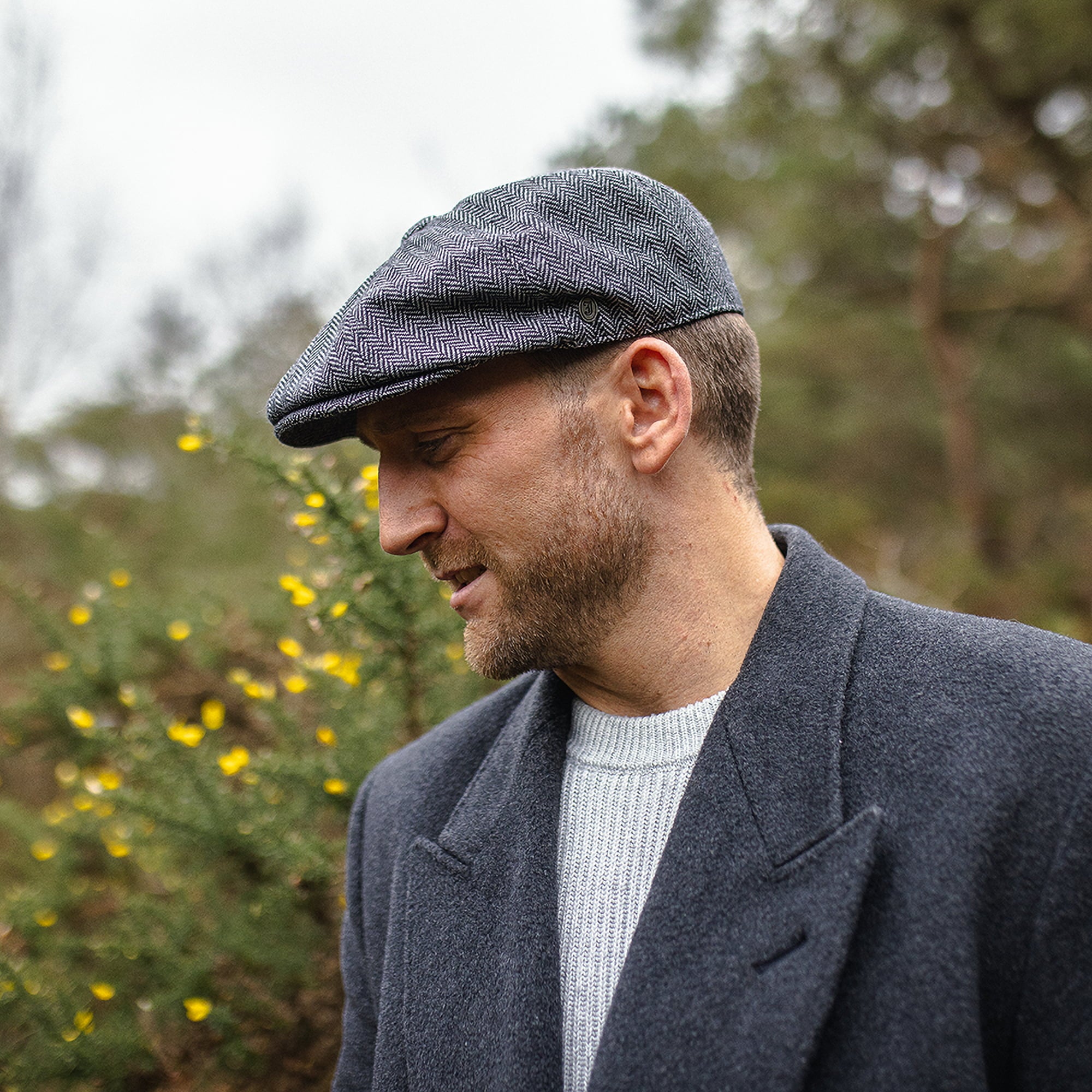 Grey Herringbone Newsboy Cap - Image 6