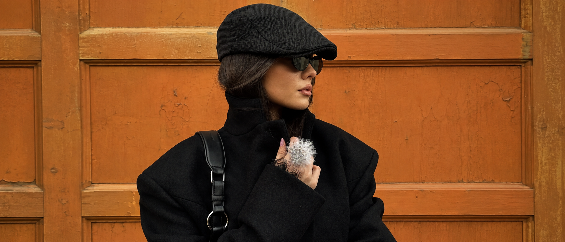Women's hat details
